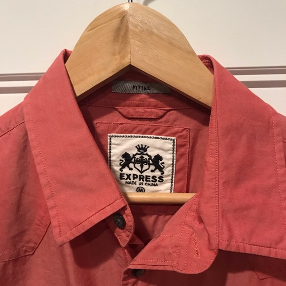 Express Men’s Short Sleeve Dress Shirt - Picture 3 of 4